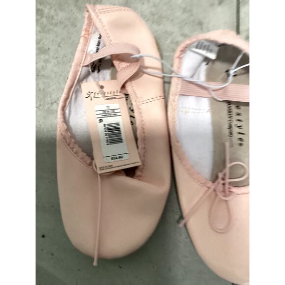 Freestyle Danskin Girls Ballet Dance Flat Shoes Pink Size 12 - Picture 2 of 3